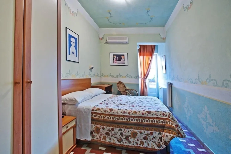 1 Bedroom Economy Double room