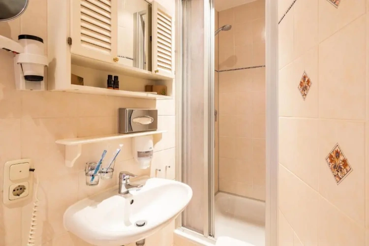 Standard Double room with land view