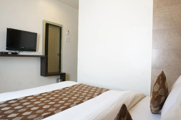 Hotel Pavitra