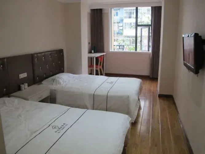 Huayi Business Hotel