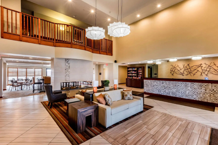 Holiday Inn Express & Suites Cedar Falls - Waterloo by IHG