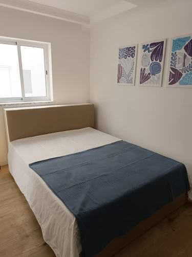 Standard Triple room with courtyard view