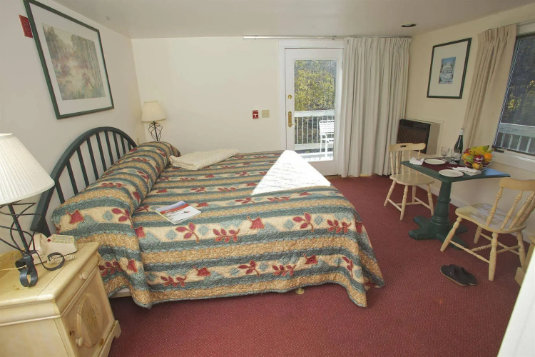 The Mountaineer Inn at Stowe