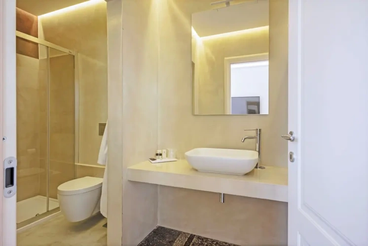 Suite with balcony