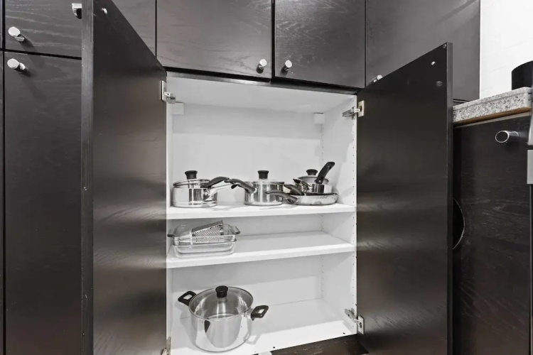 Specious Fully Private Studio apt With Laundry
