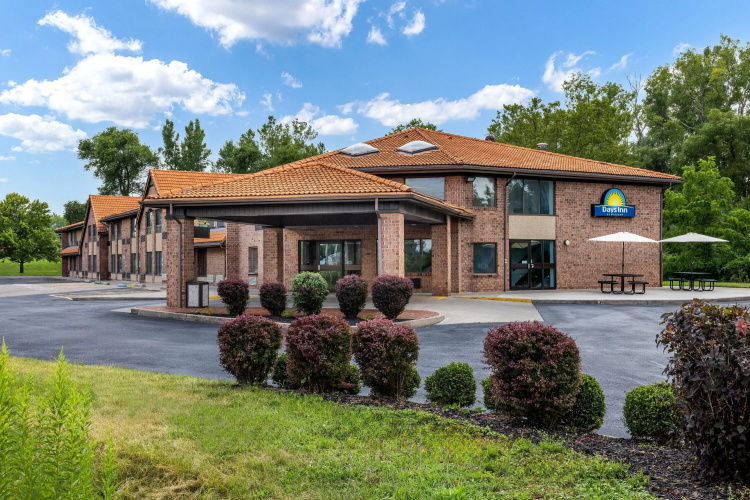 Days Inn By Wyndham Geneva/finger Lakes - Geneva, NY
