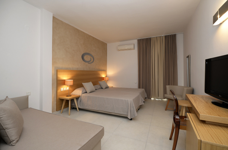 Golden Beach Hotel photo 8