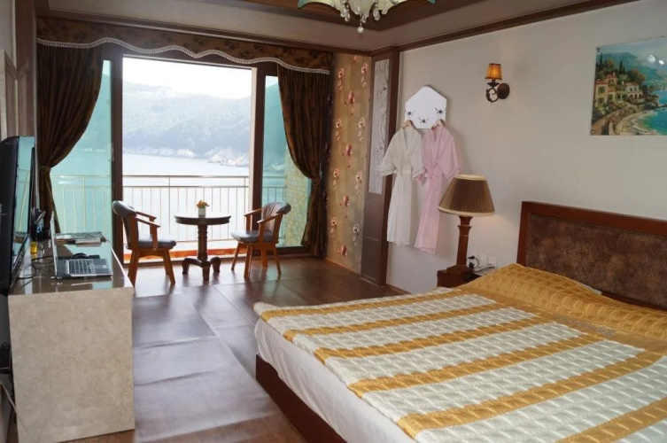 Geojedo Beach Hotel