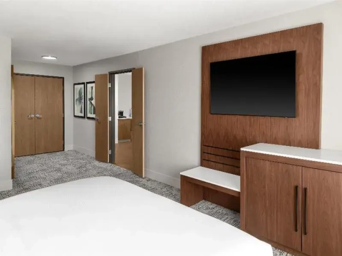 2 Bedrooms Double Suite