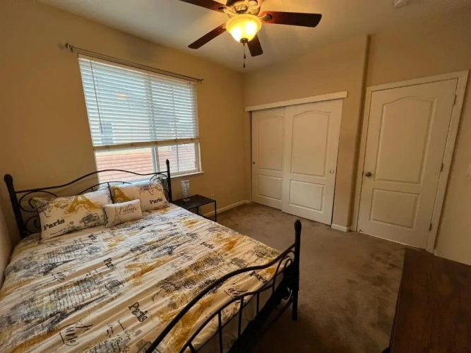 5 Bedrooms Cottage