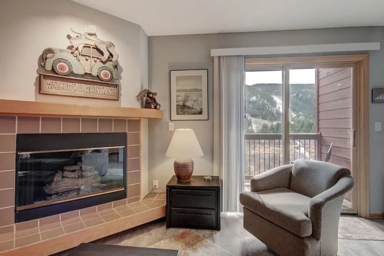 C213 Cinnamon Ridge 2 Bedroom Condo by RedAwning