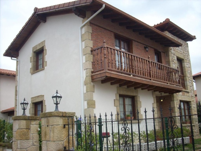 3 Bedrooms Cottage