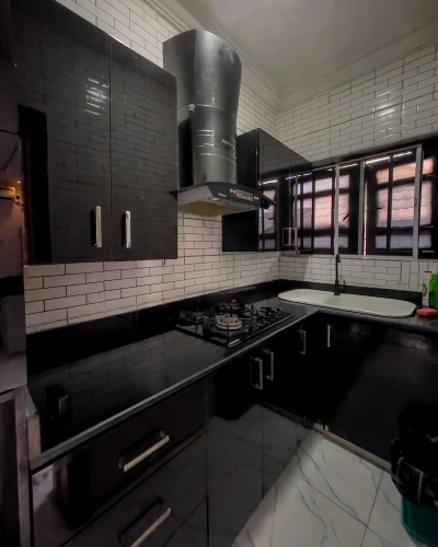 2 Bedrooms Luxury Apartment with city view