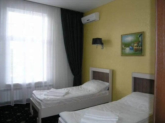 Senator's Park Hotel