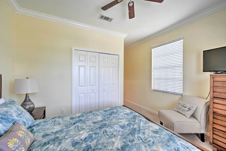 2 Bedrooms Apartment