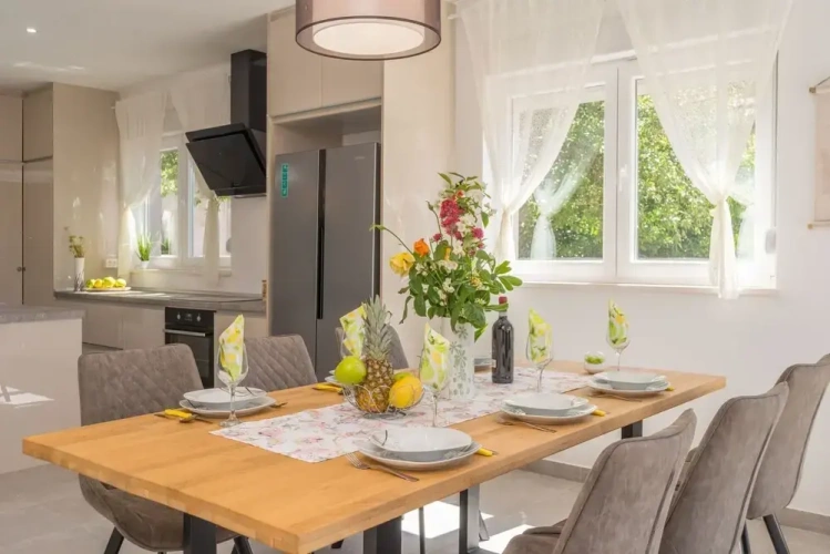 3 Bedrooms Villa
