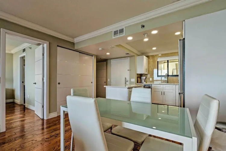 Modern Waterfront Hudson Condo w/ Resort Pool!
