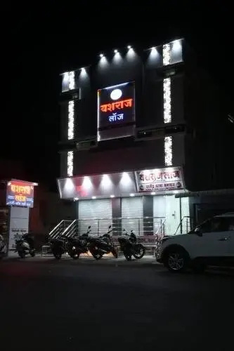 Yashraj Lodge