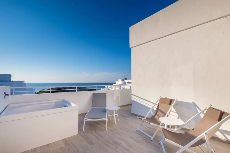Junior Suite with balcony and with sea view