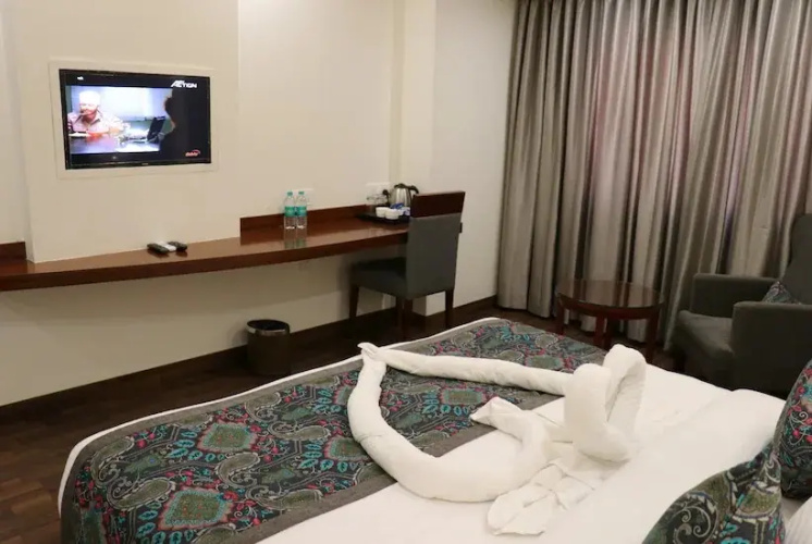 MJ Grand Inn