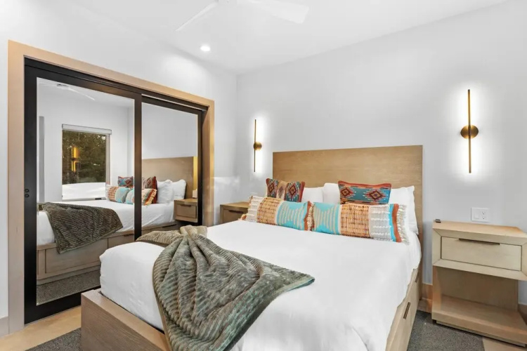 Ina's Way Townhomes, Unit D