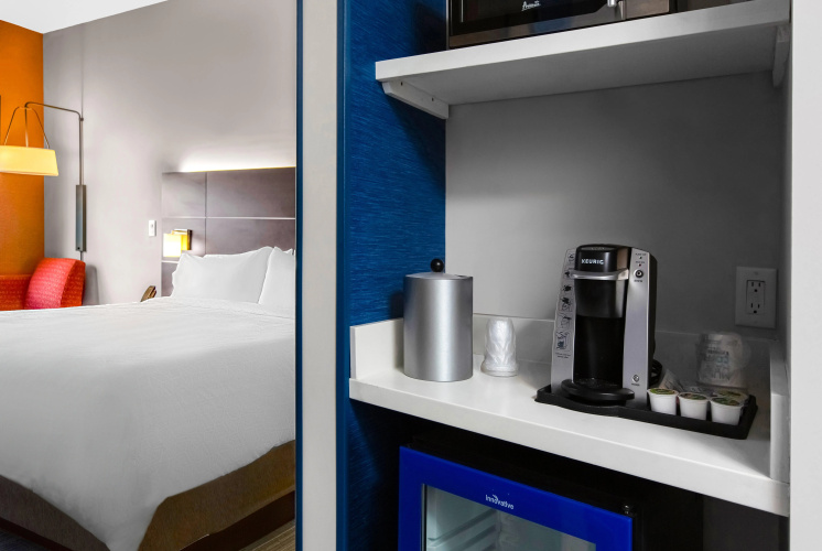Holiday Inn Express & Suites Sanford photo 6