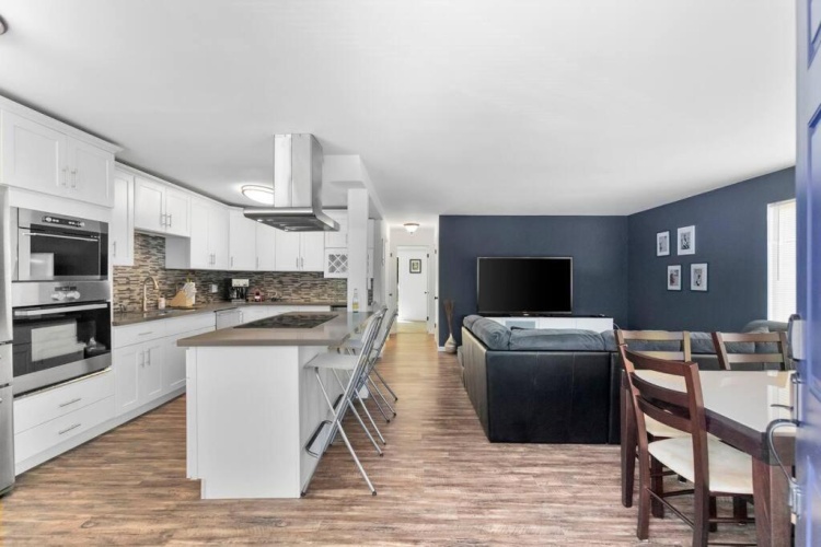 2 Bedrooms Apartment