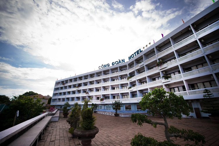 Cong Doan Ha Long Hotel Over view