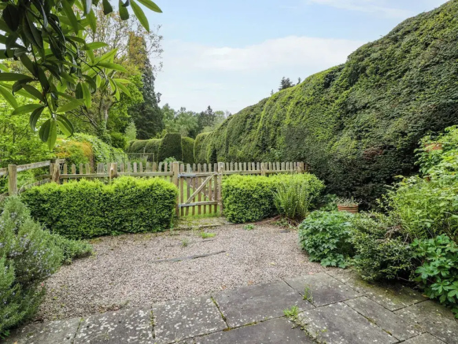Yew Tree Cottage