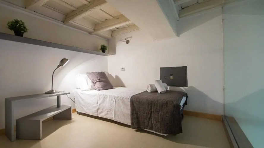 Rental in Rome Bernini Square