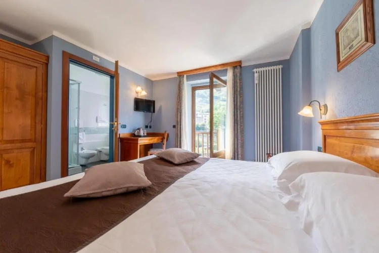 Standard Double room with balcony