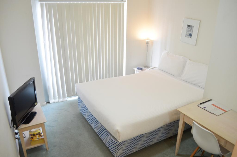 Franklin Apartment