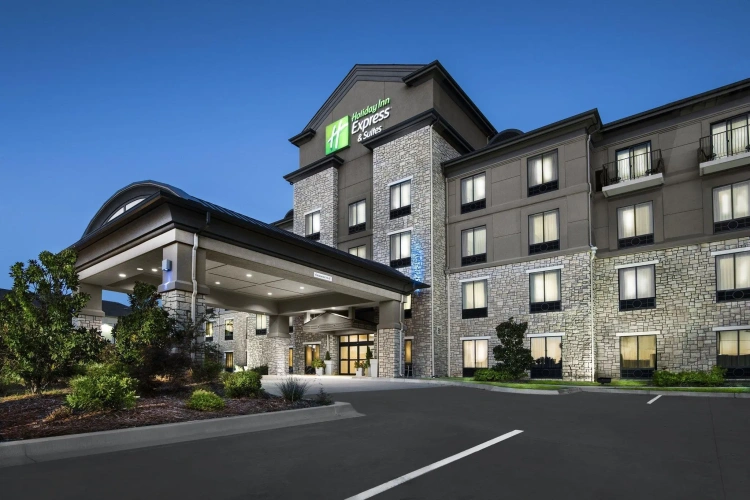Single Suite with balcony