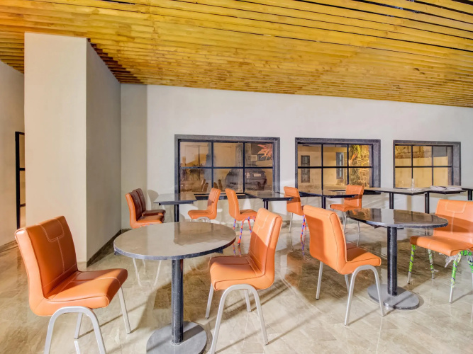 Capital O 65429 Hotel Merakee