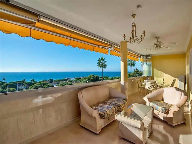 Las Mimosas Apartment