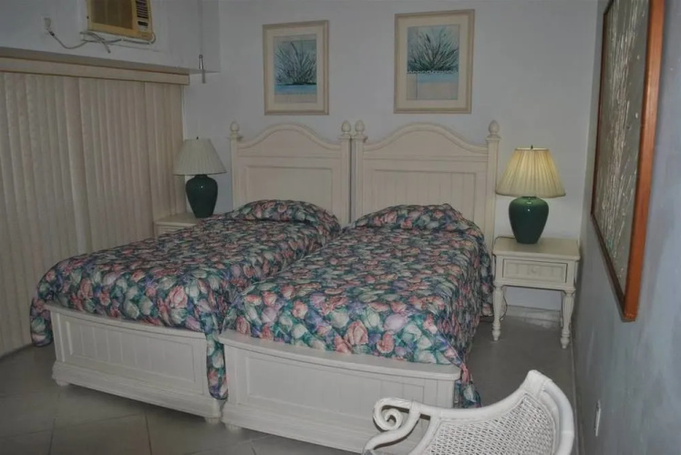 Harbour Beach Villas