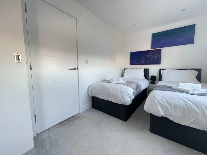 Diamond Penthouse in Cambridge