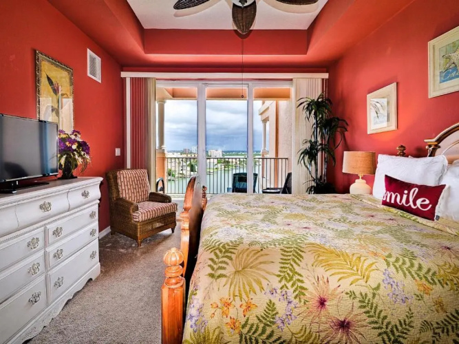 Harborview Grande 701
