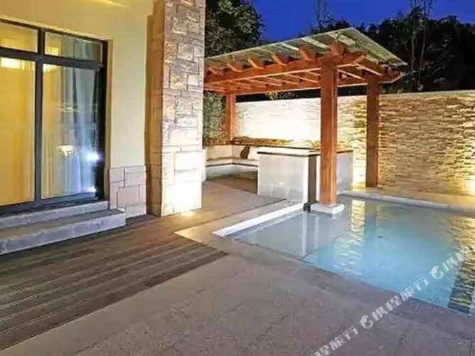 Tongjing River Hotel