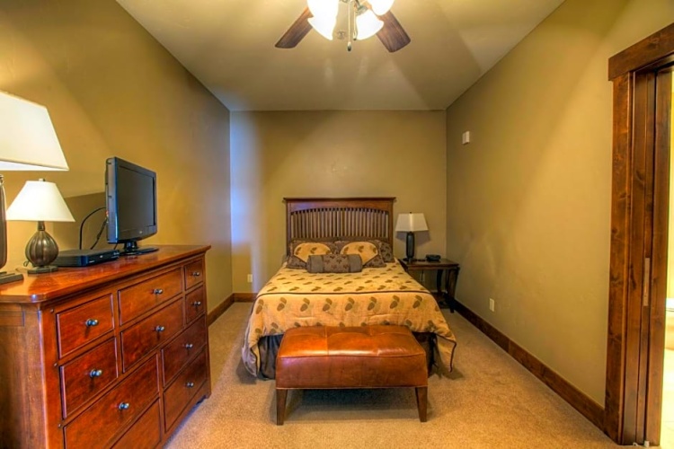 3 Bedrooms Luxury Apartment