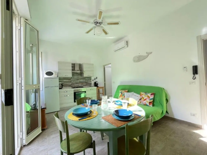 2 Bedrooms Cottage