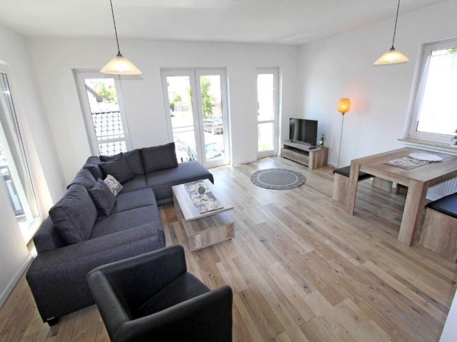 Apartment with balcony