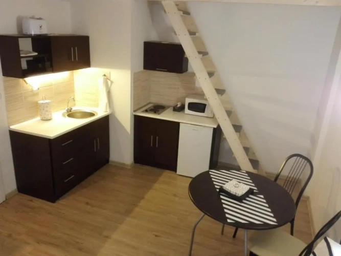 1 Bedroom Apartment