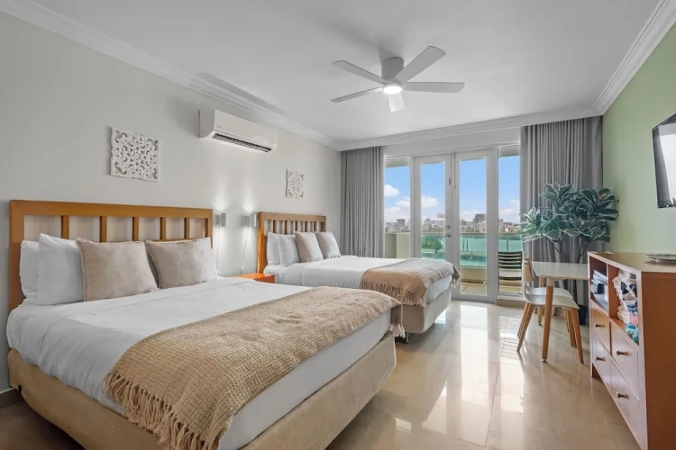 Quadruple Studio with balcony and with sea view