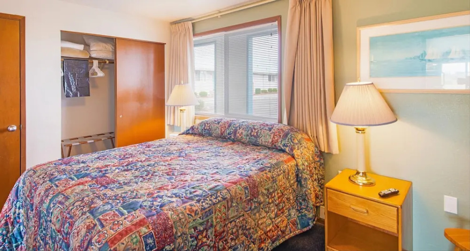 Windjammer Condos