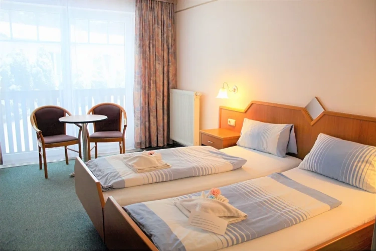 Classic Triple room with mountain view