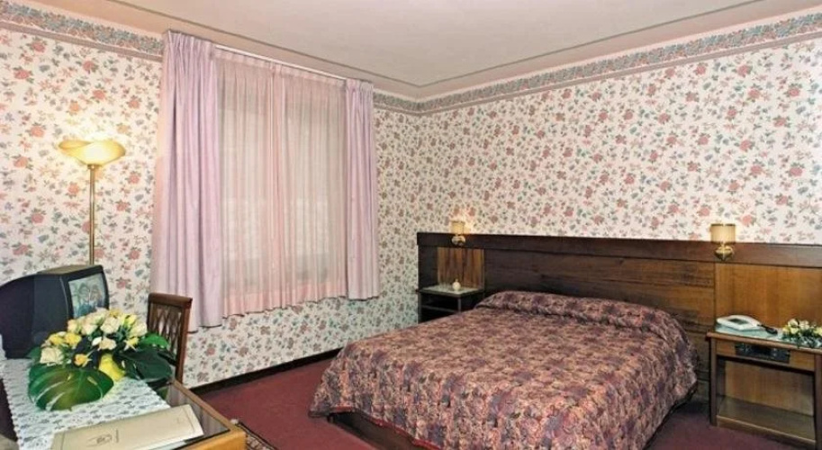 Hotel Santa Barbara
