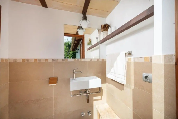 Double Cottage
