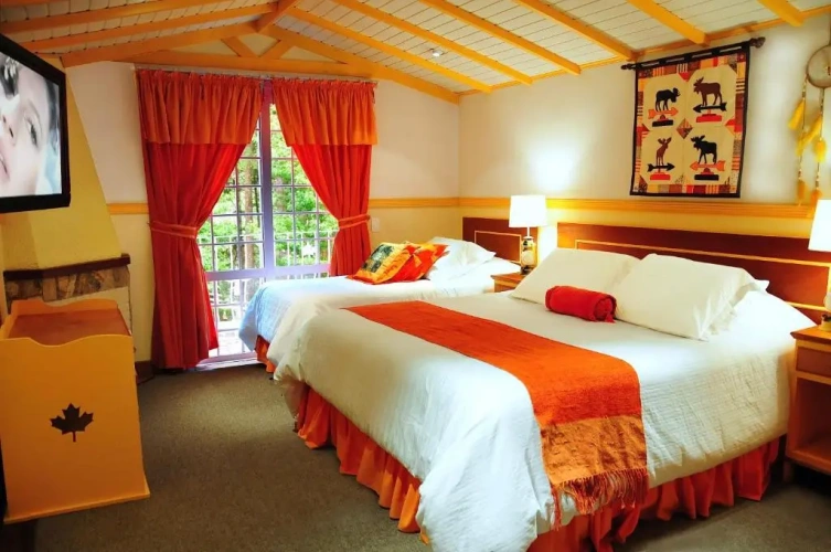 Standard Triple room