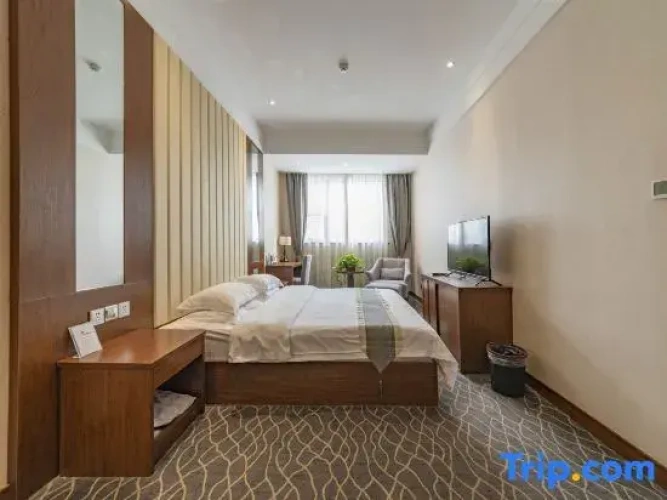 Deluxe Suite
